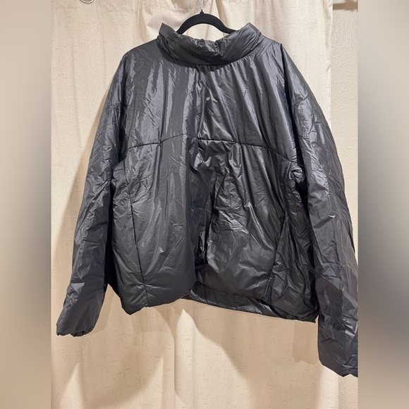 Yeezy x Gap By Balenciaga T-Cup Puffer Jacket. Black SZ S. New W/O tags - Picture 2 of 3